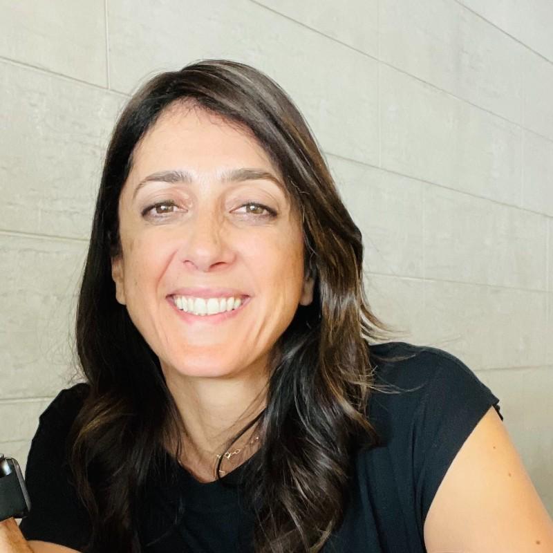 Lara Janze - Vancouver Recruiter